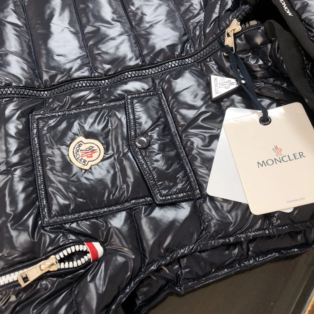 Moncler Down Jackets Tailored 146592