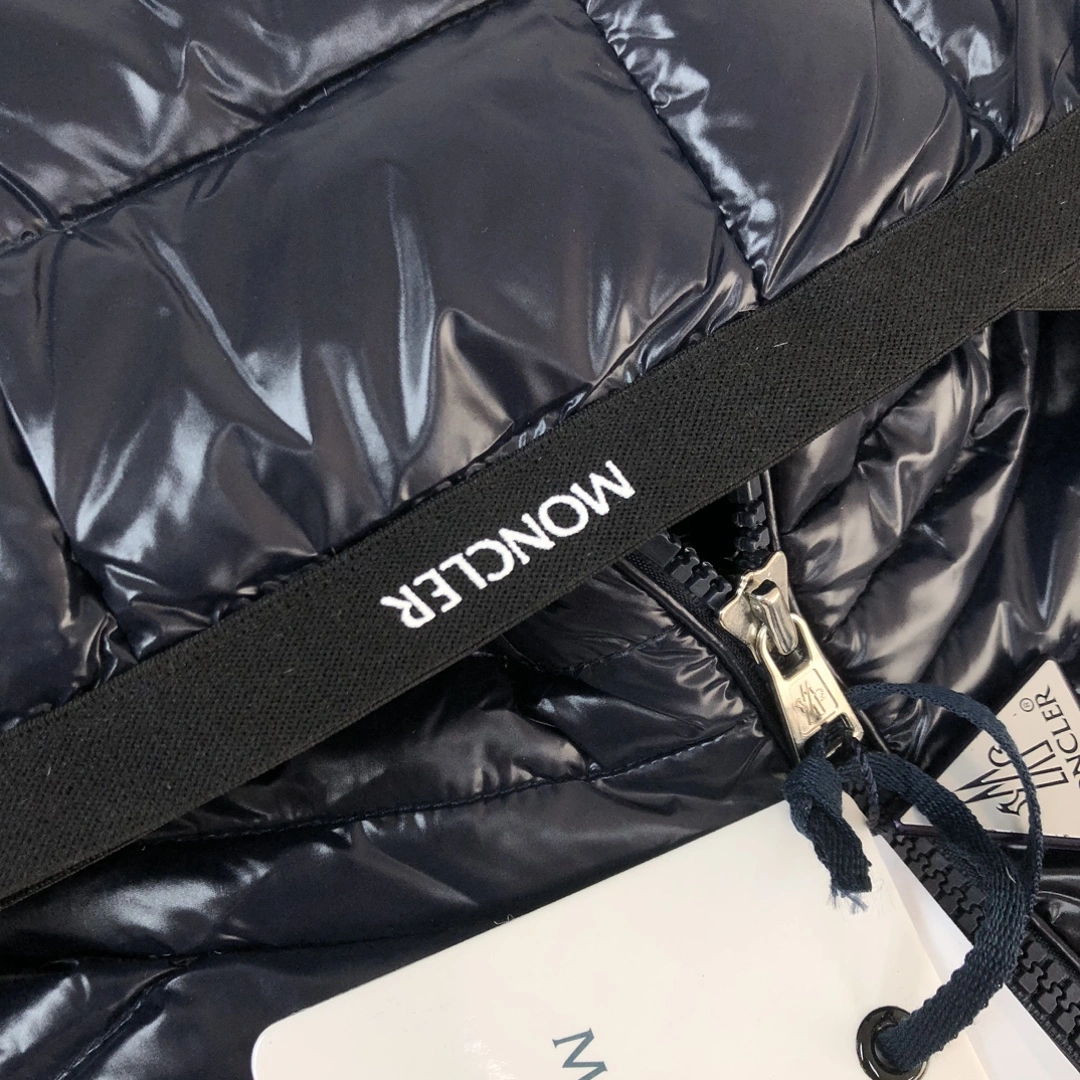 Moncler Down Jackets Tailored 146592