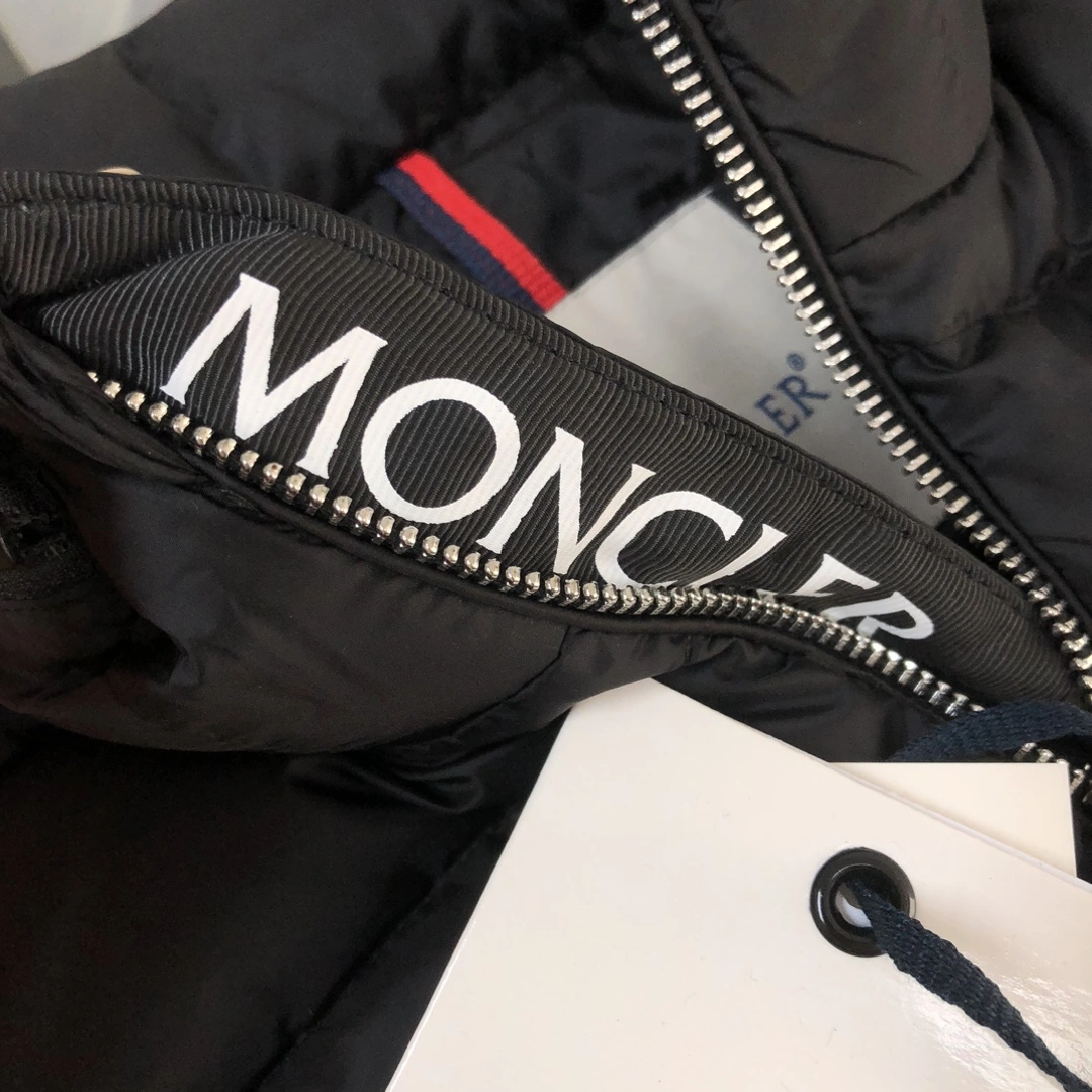 Thermal Moncler Down Jackets 146567