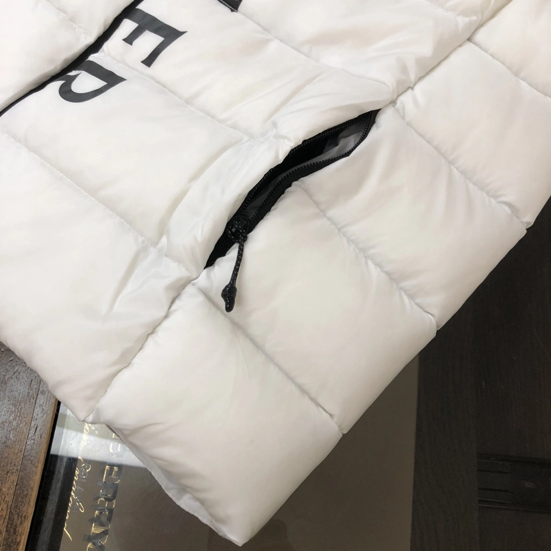 Moncler Down Jackets MultiPurpose 146596