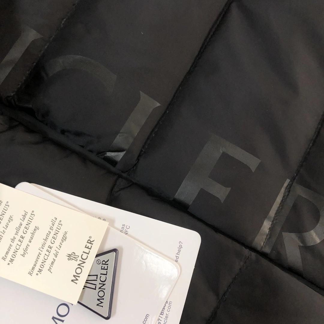 Affordable Moncler Down Jackets 146590