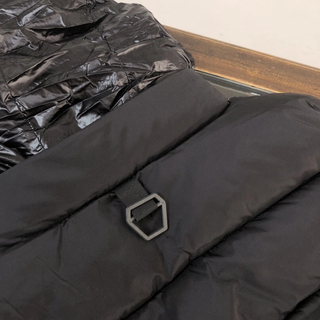 Affordable Moncler Down Jackets 146590
