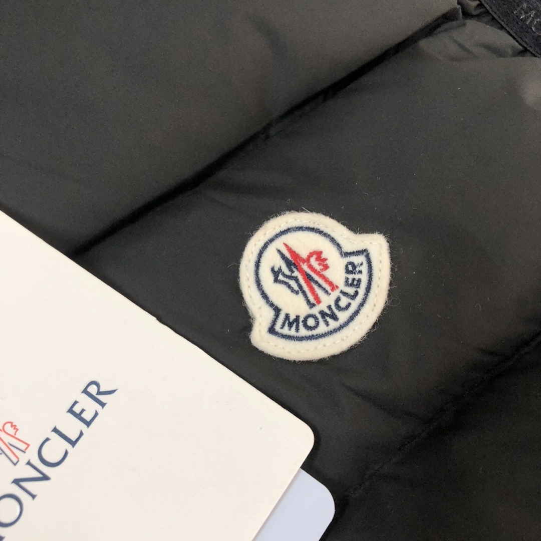 Moncler Down Jackets Comfortable 146565