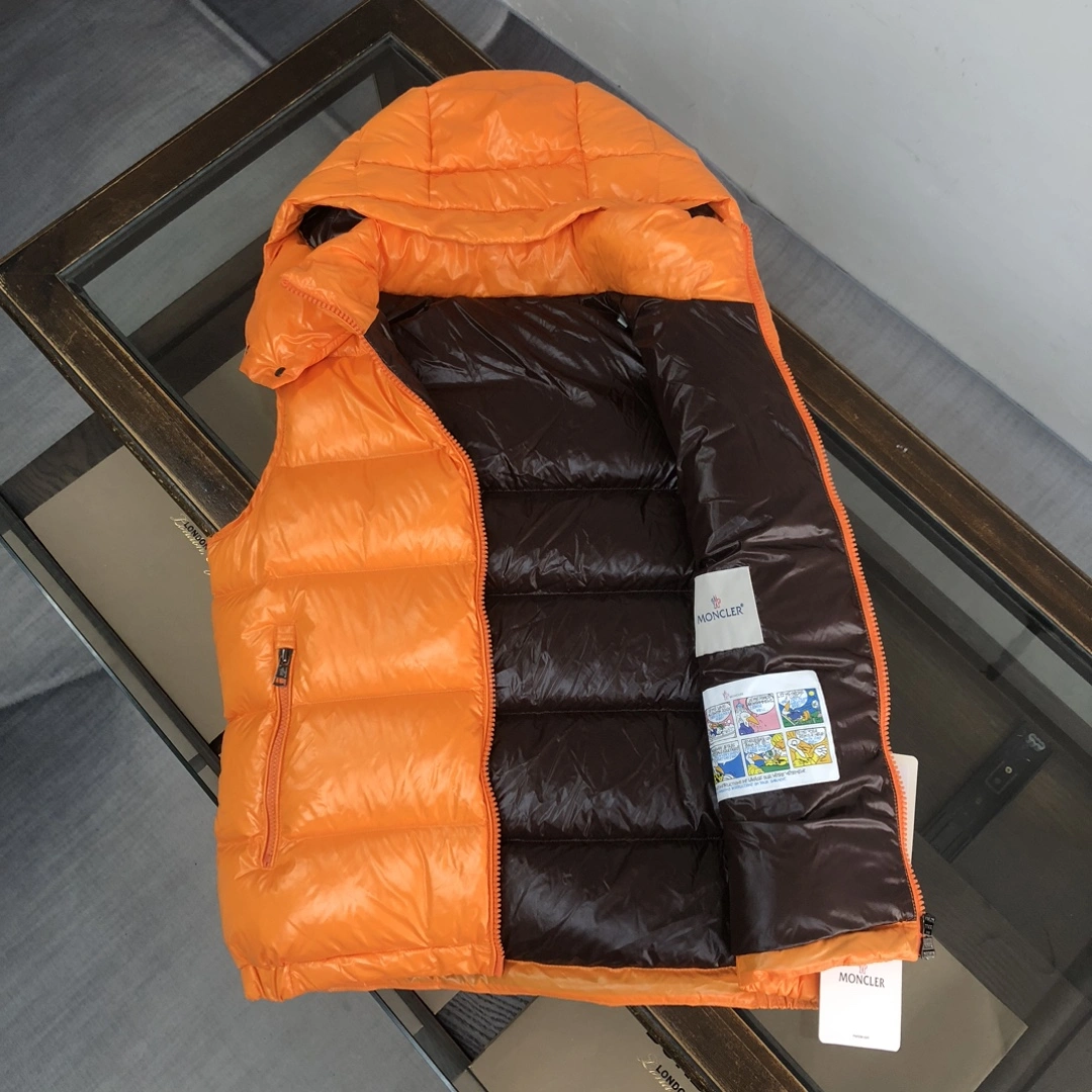 Sustainable Moncler Down Jackets 146559