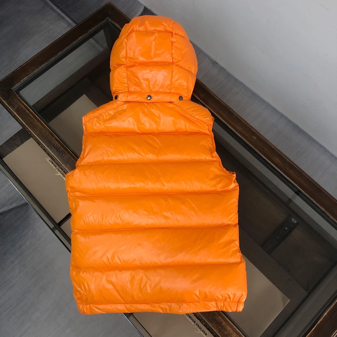 Sustainable Moncler Down Jackets 146559