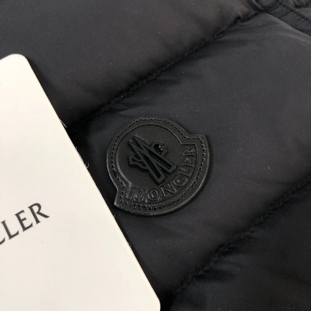 Moncler Down Jackets Casual 146558