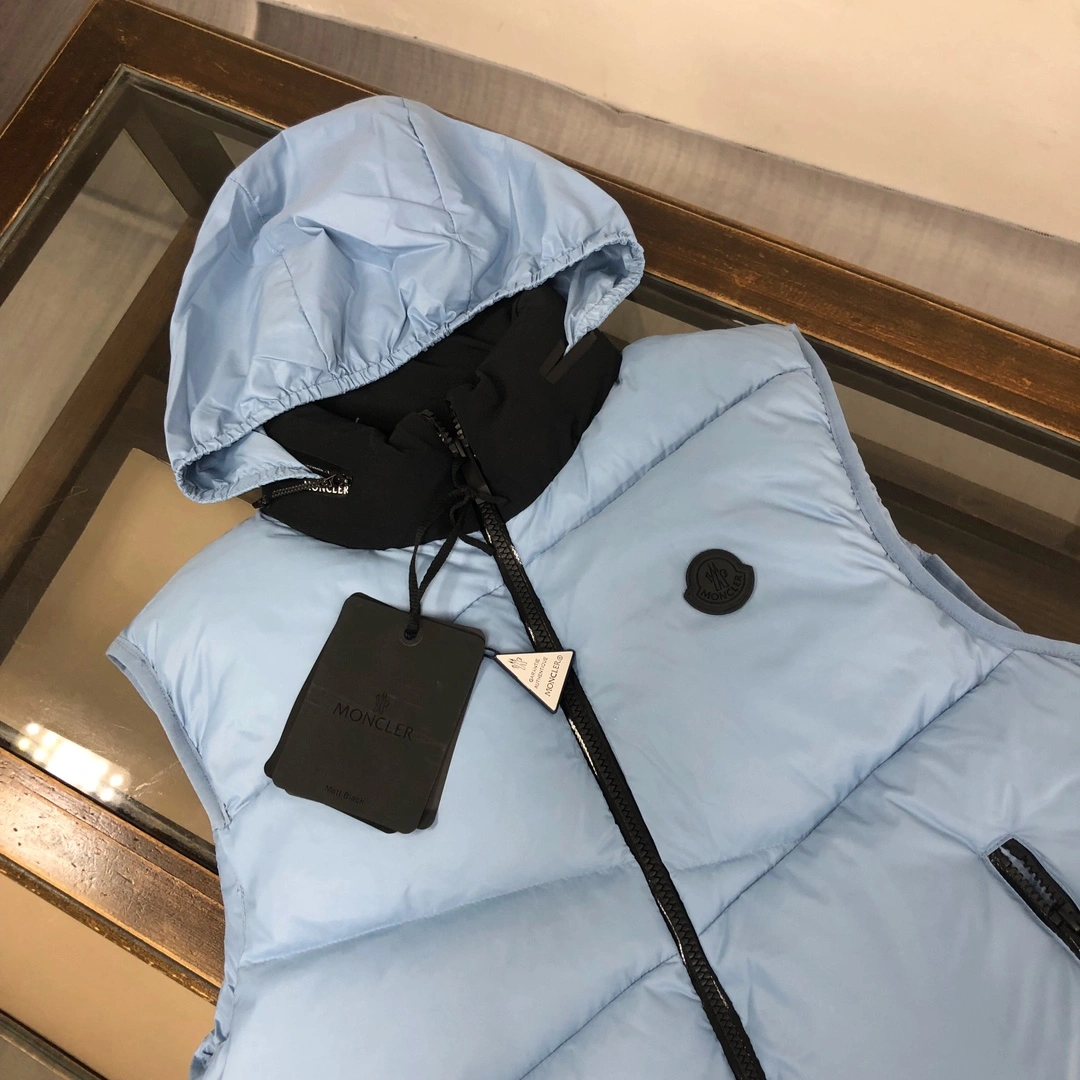 Trendsetting Moncler Down Jackets 146556