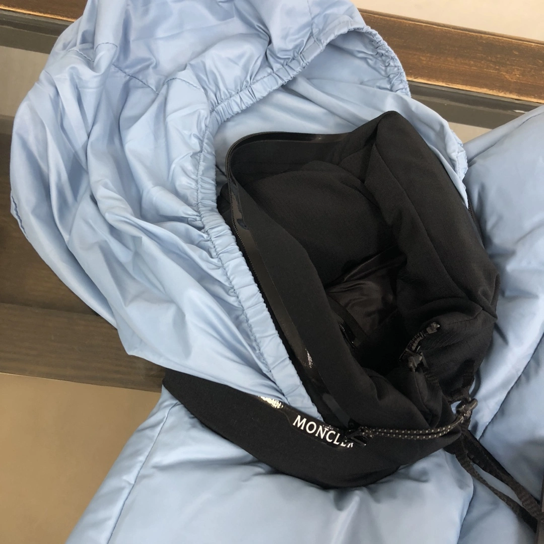 Trendsetting Moncler Down Jackets 146556