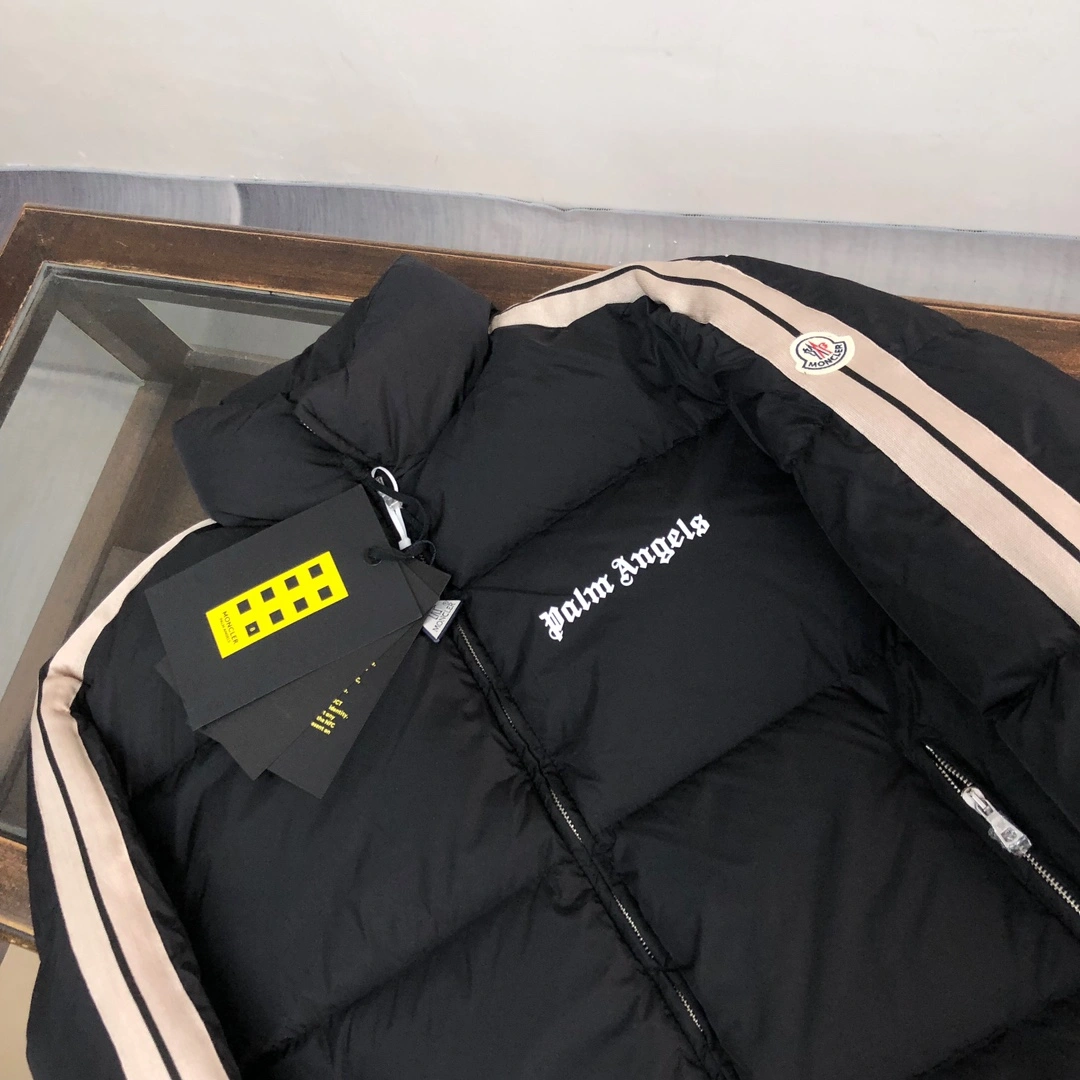Moncler Down Jackets Elegant 146602