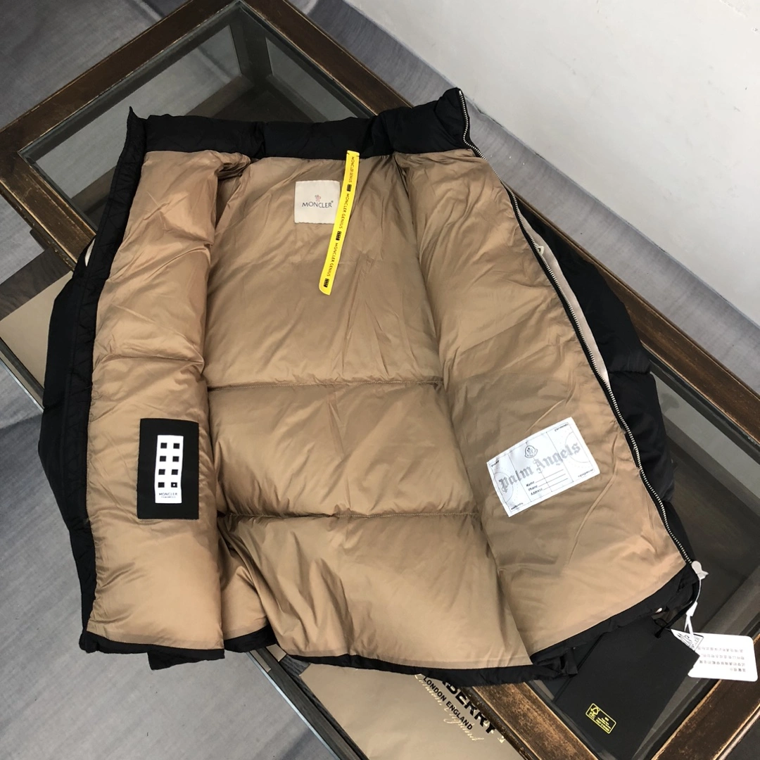 Moncler Down Jackets Elegant 146602