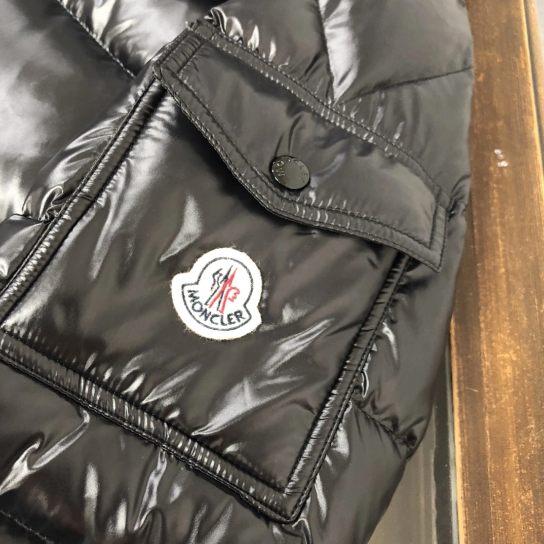 Moncler Down Jackets Efficient 146541