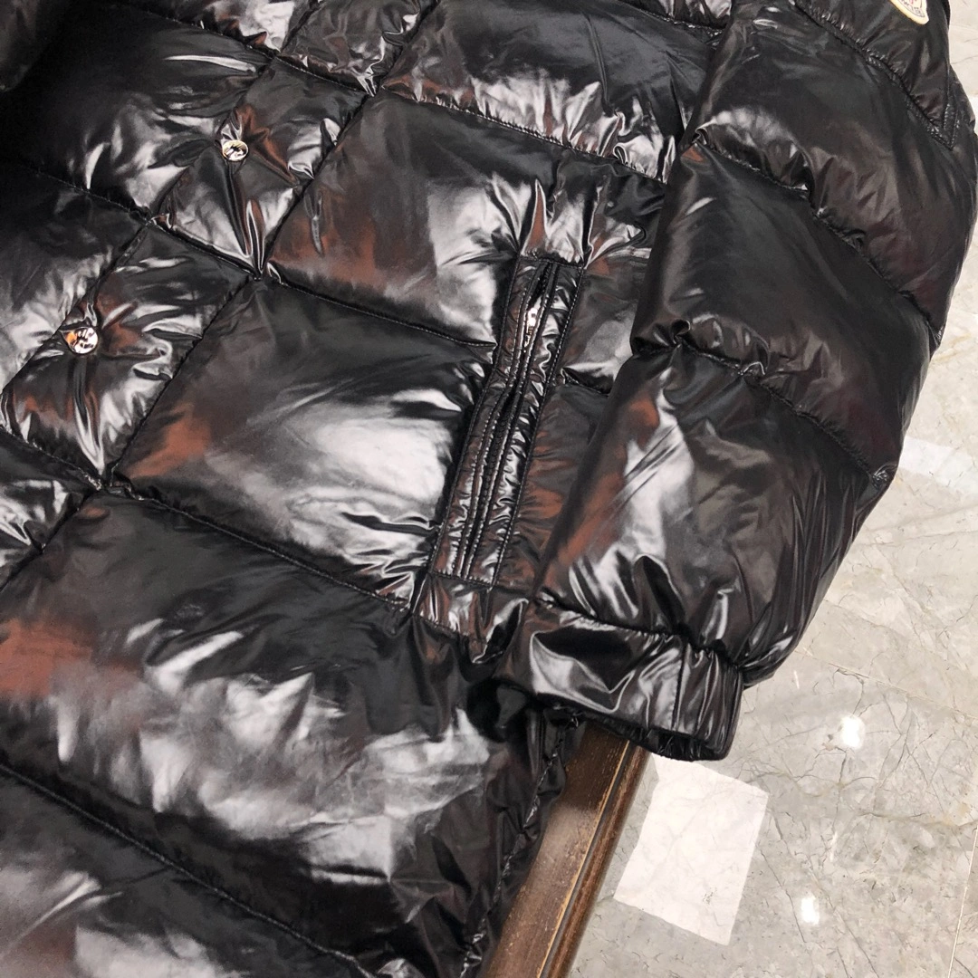 Bold Moncler Down Jackets 146535