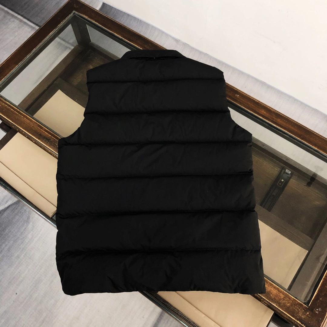 SmoothTexture Moncler Down Jackets 146536