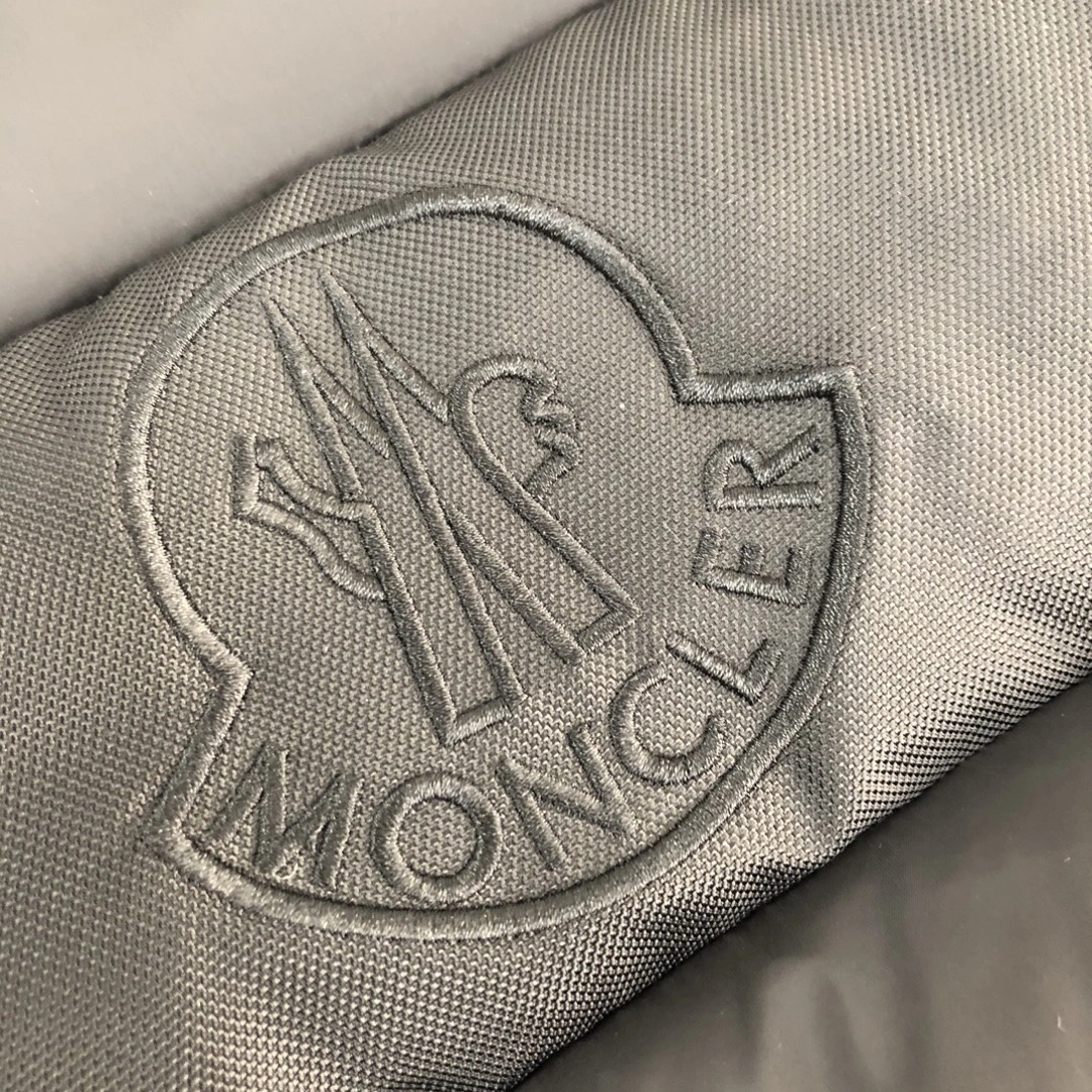 Soft Moncler Down Jackets 146542