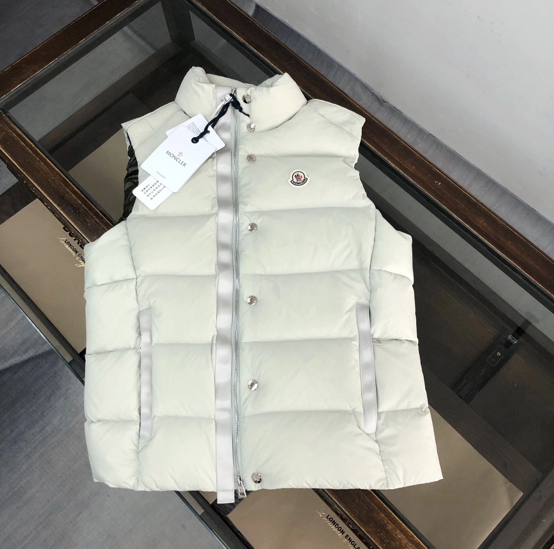 Moncler Down Jackets Compact 146543