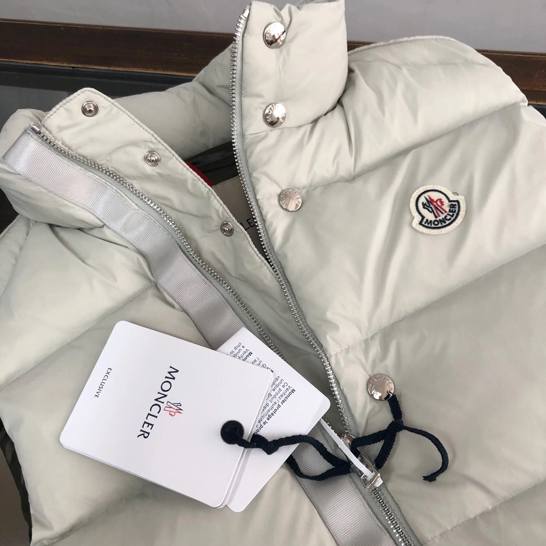 Moncler Down Jackets Compact 146543