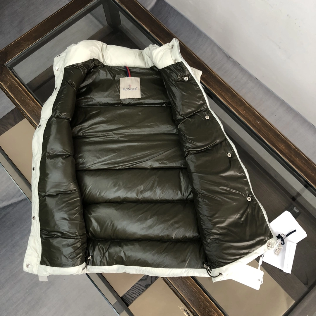 Moncler Down Jackets Compact 146543