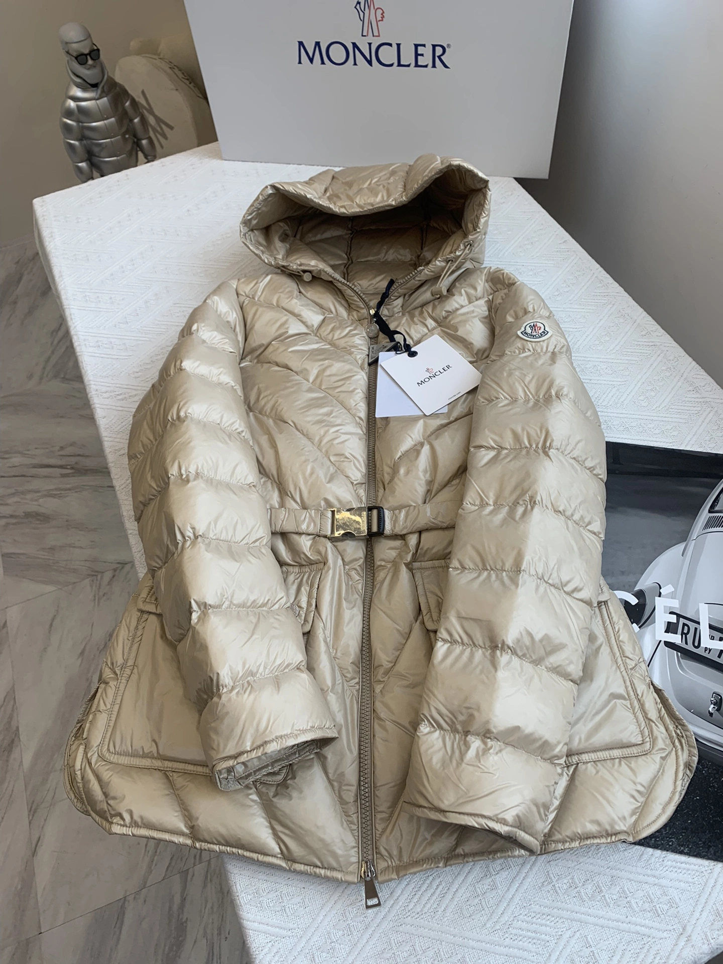 Moncler Down Jackets ComfortFit 146533