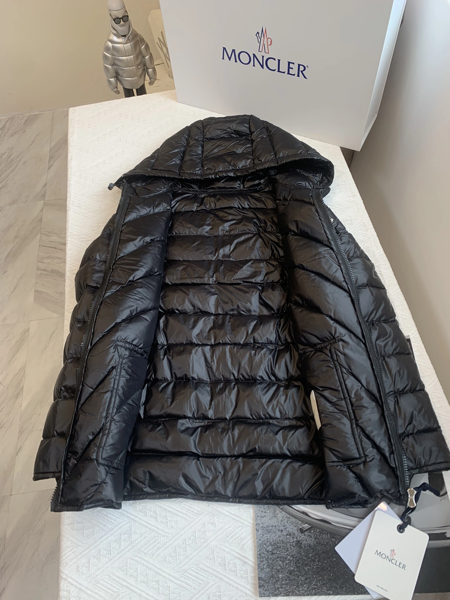 Neat Moncler Down Jackets 146532