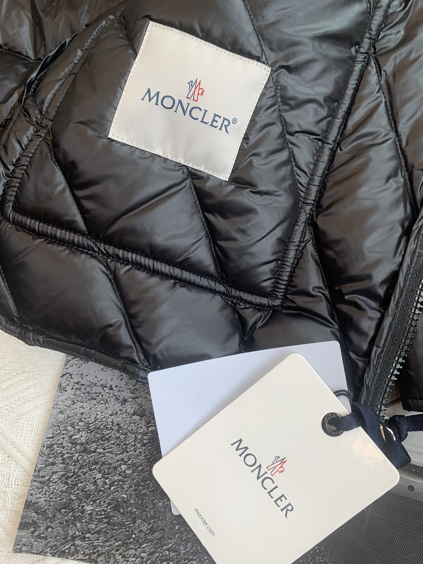 Neat Moncler Down Jackets 146532