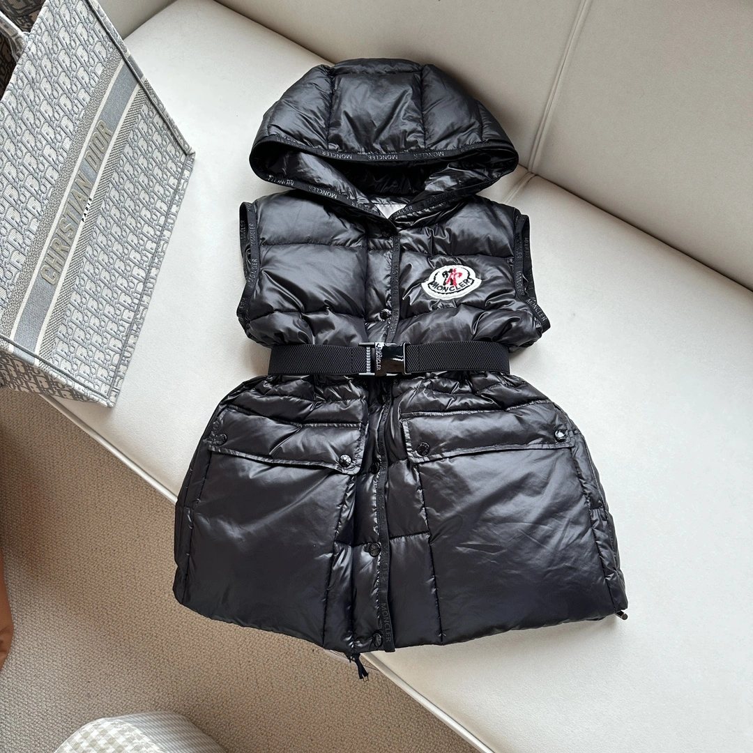 Moncler Down Jackets Practical 146540