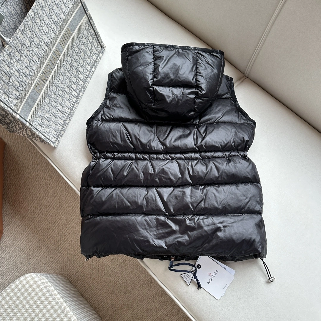 Moncler Down Jackets Practical 146540