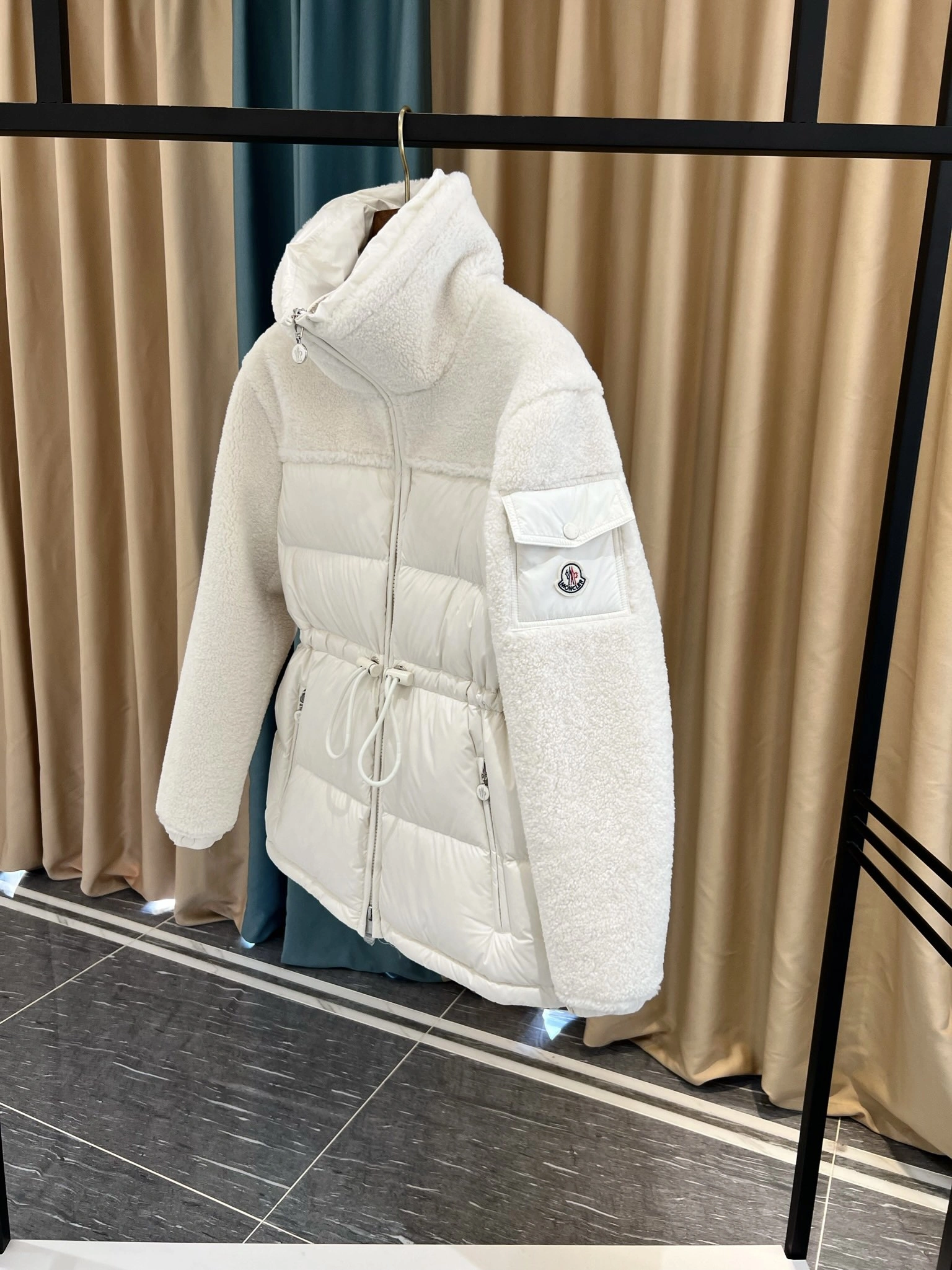 Moncler Down Jackets Colorful 146539