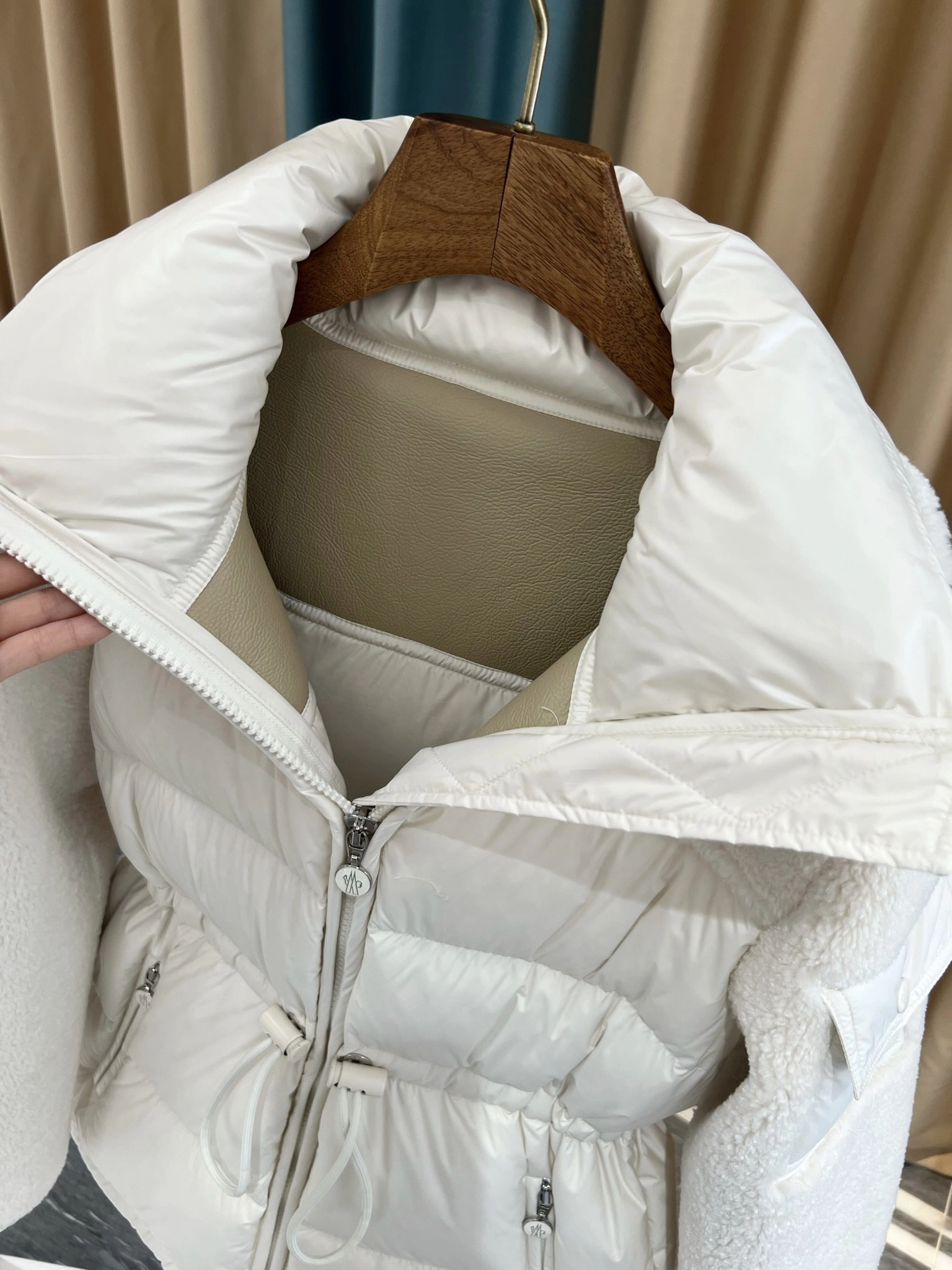 Moncler Down Jackets Colorful 146539