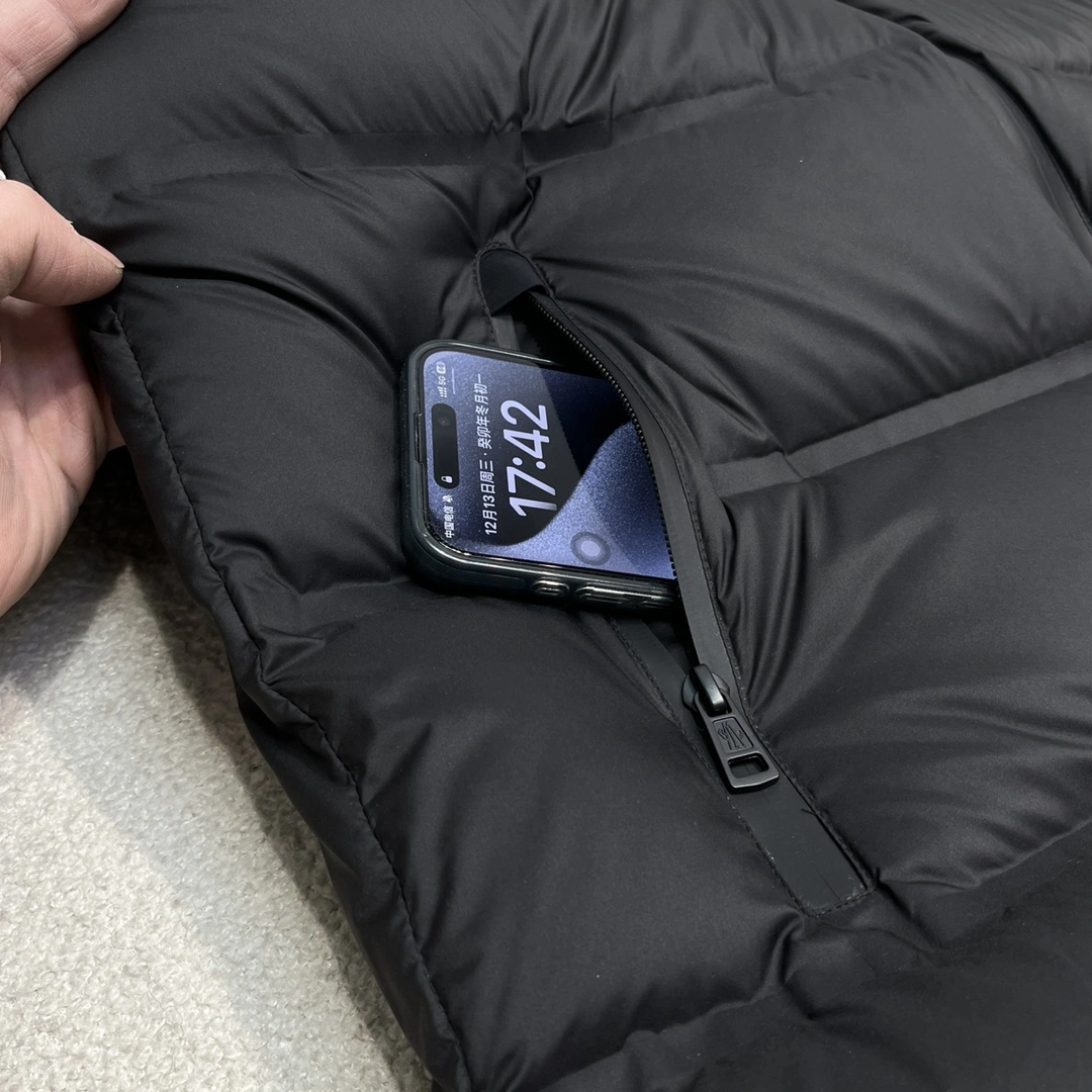 Moncler Down Jackets Practical 146524
