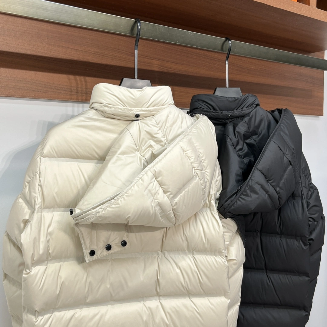 Sustainable Moncler Down Jackets 146550