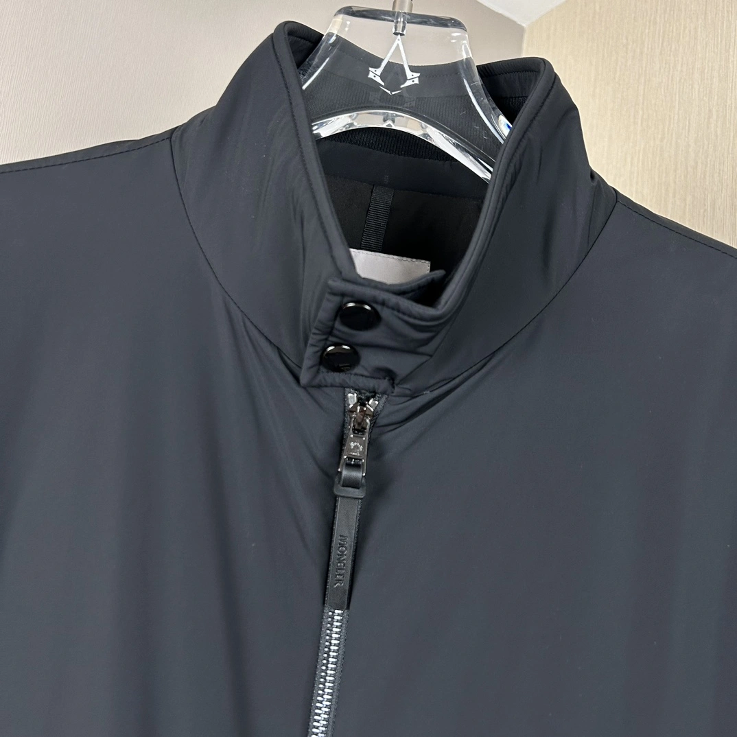 GoodFit Moncler Down Jackets 146529