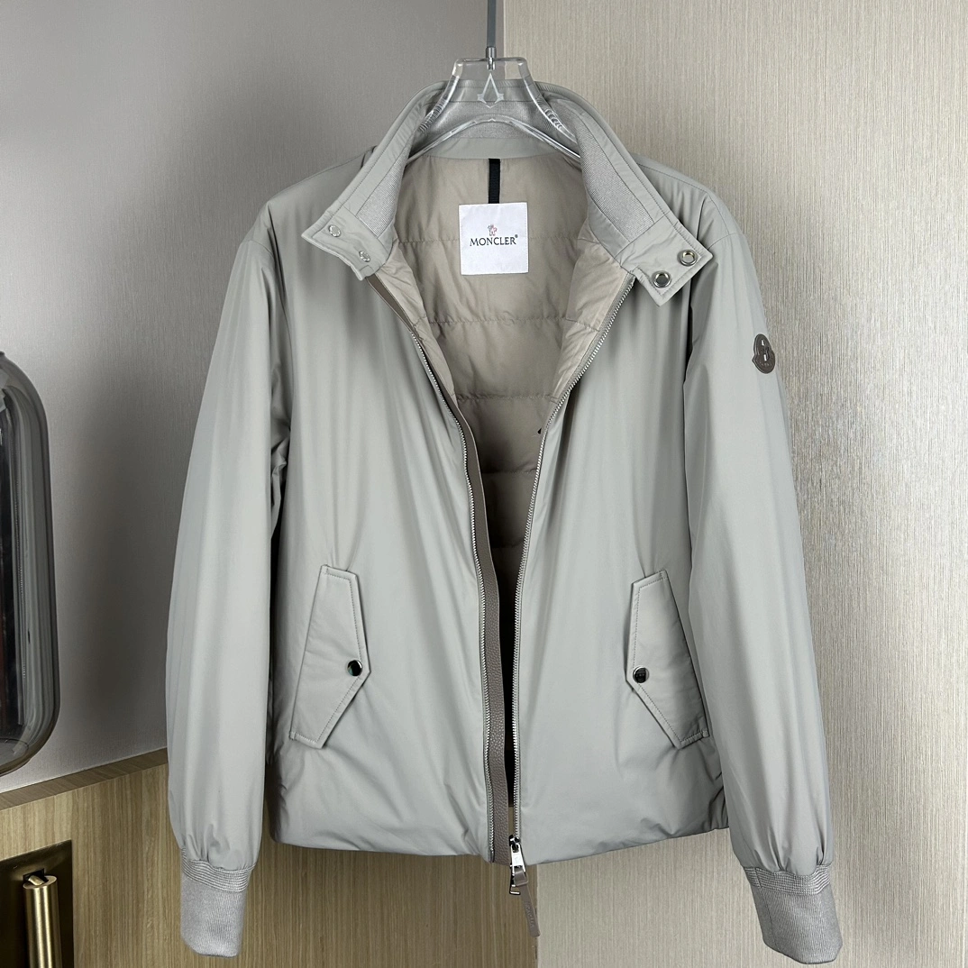 Moncler Down Jackets Breathable 146525