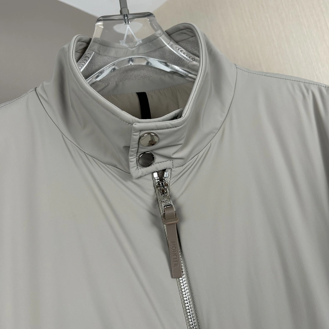 Moncler Down Jackets Breathable 146525