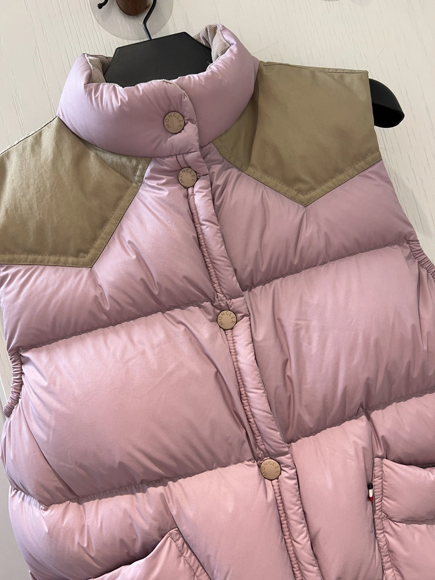 Durable Moncler Down Jackets 146522