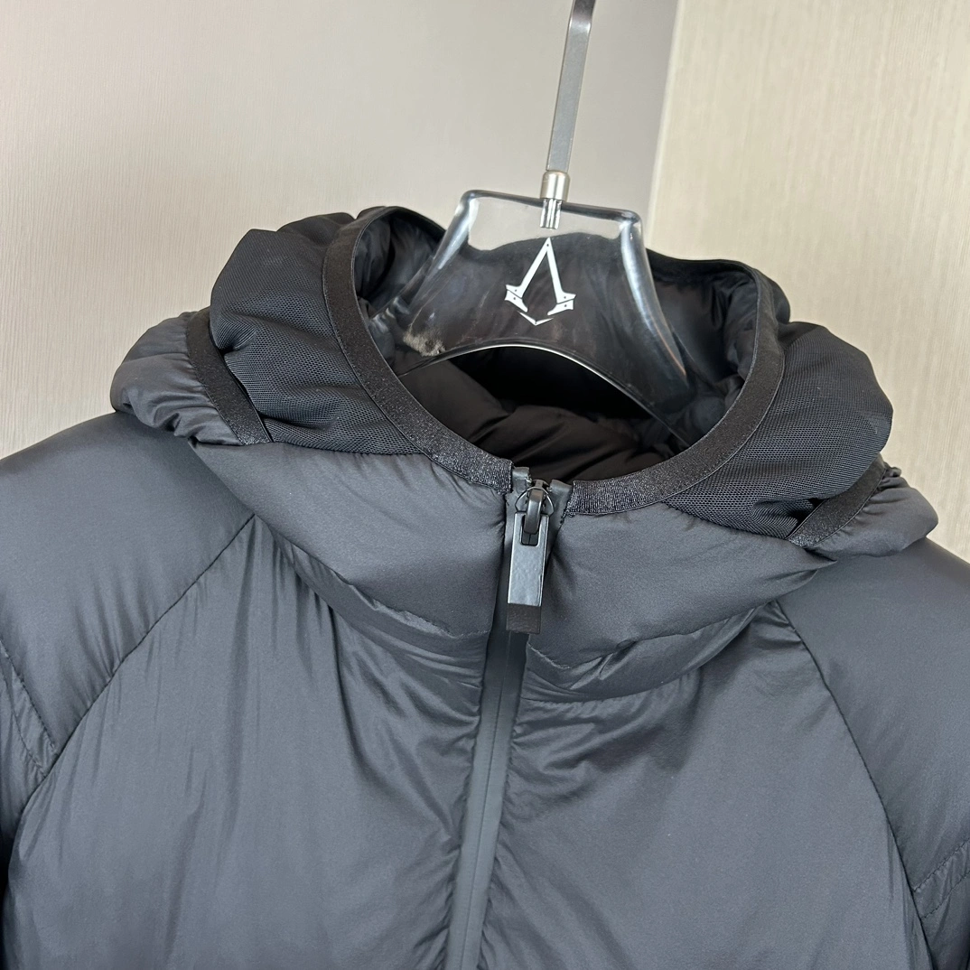 Effortless Moncler Down Jackets 146519
