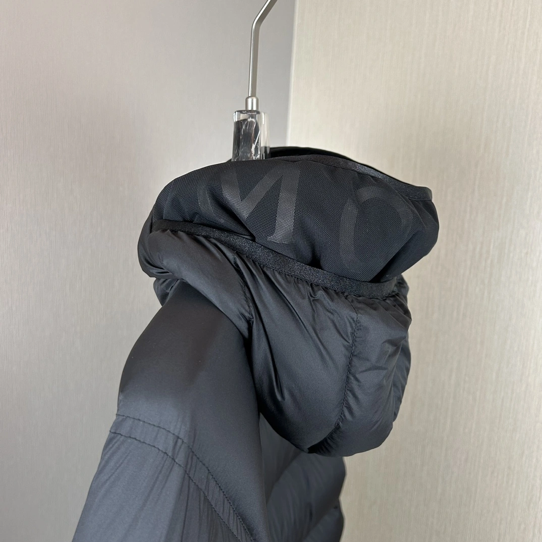 Effortless Moncler Down Jackets 146519