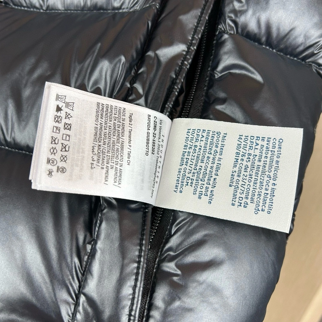 Moncler Down Jackets Breathable 146520