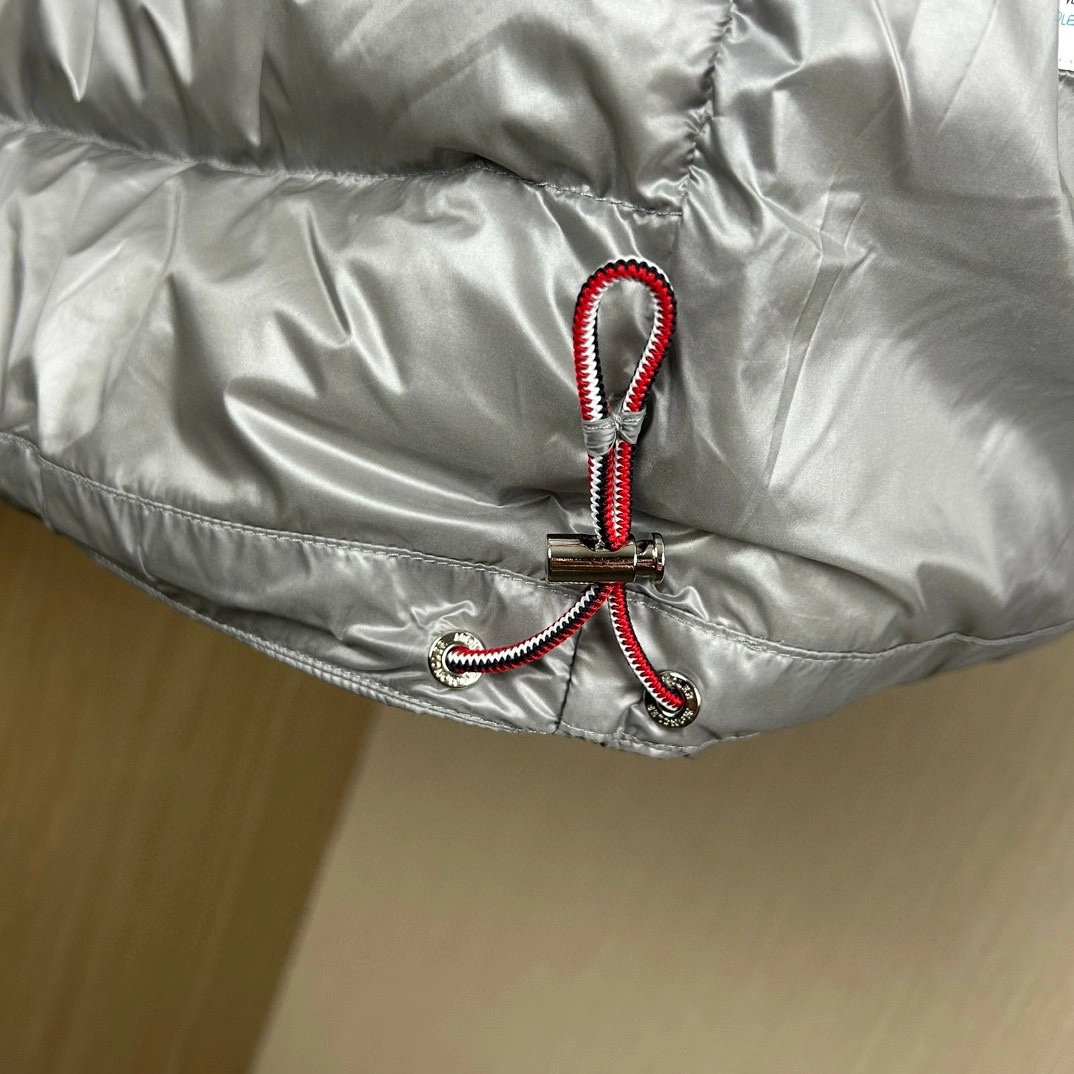 Bold Moncler Down Jackets 146518