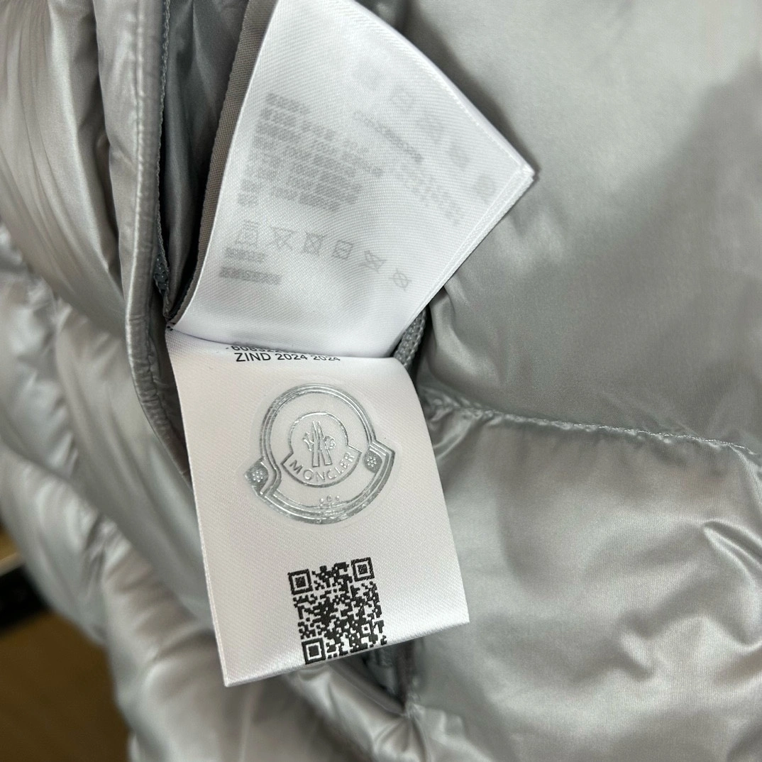 Bold Moncler Down Jackets 146518