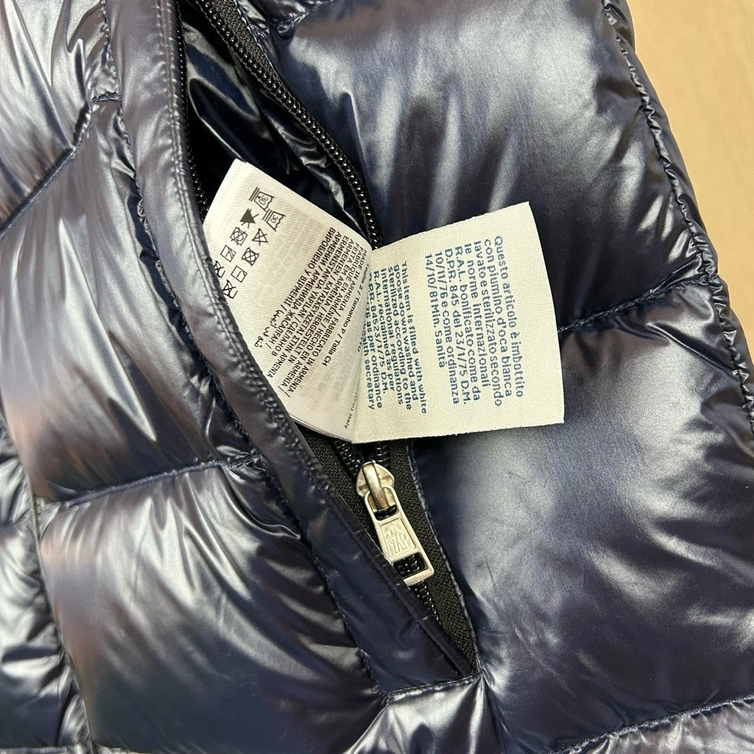 Lightweight Moncler Down Jackets 146517