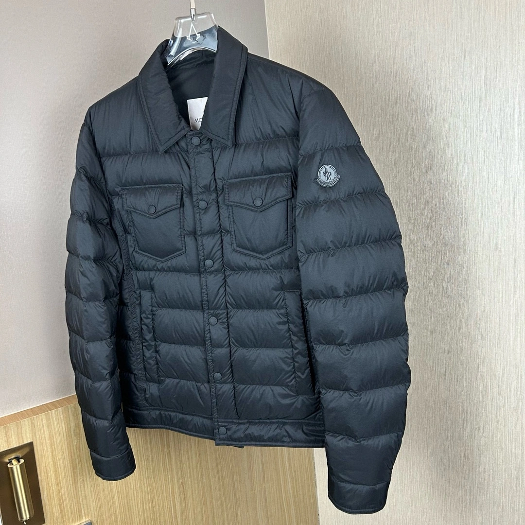 Lightweight Moncler Down Jackets 146516