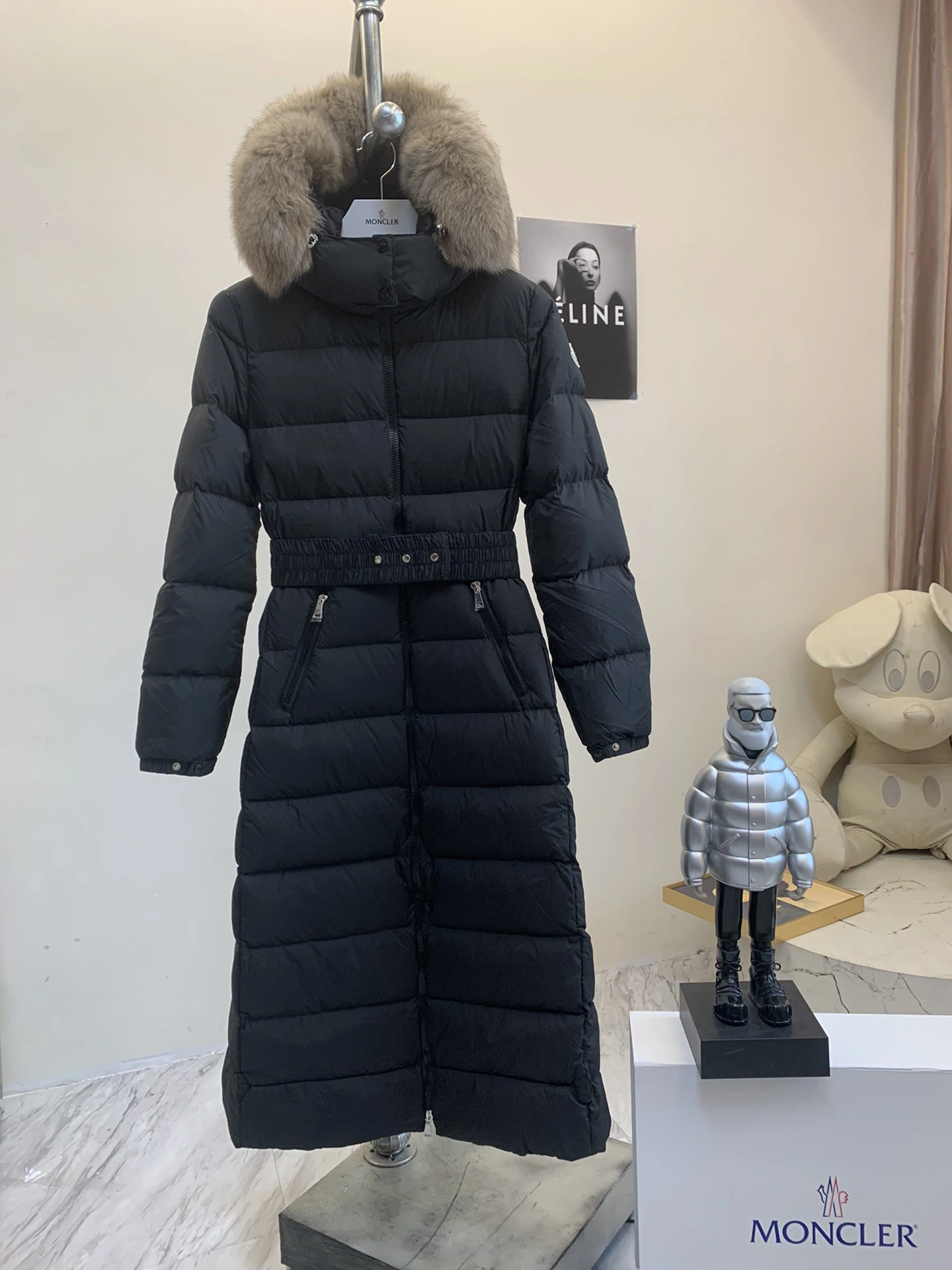 Moncler Down Jackets Minimalist 146514