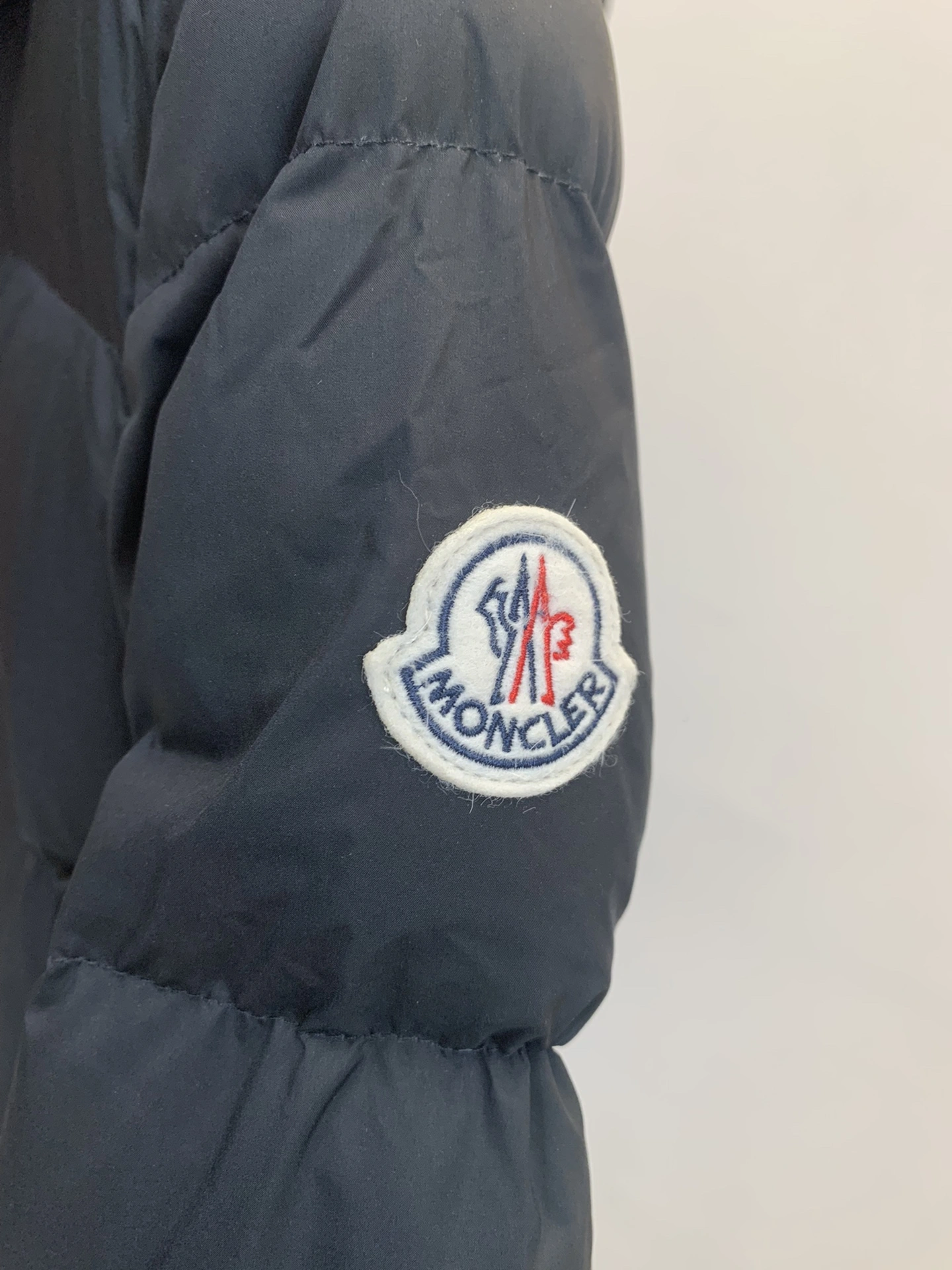 Moncler Down Jackets Minimalist 146514