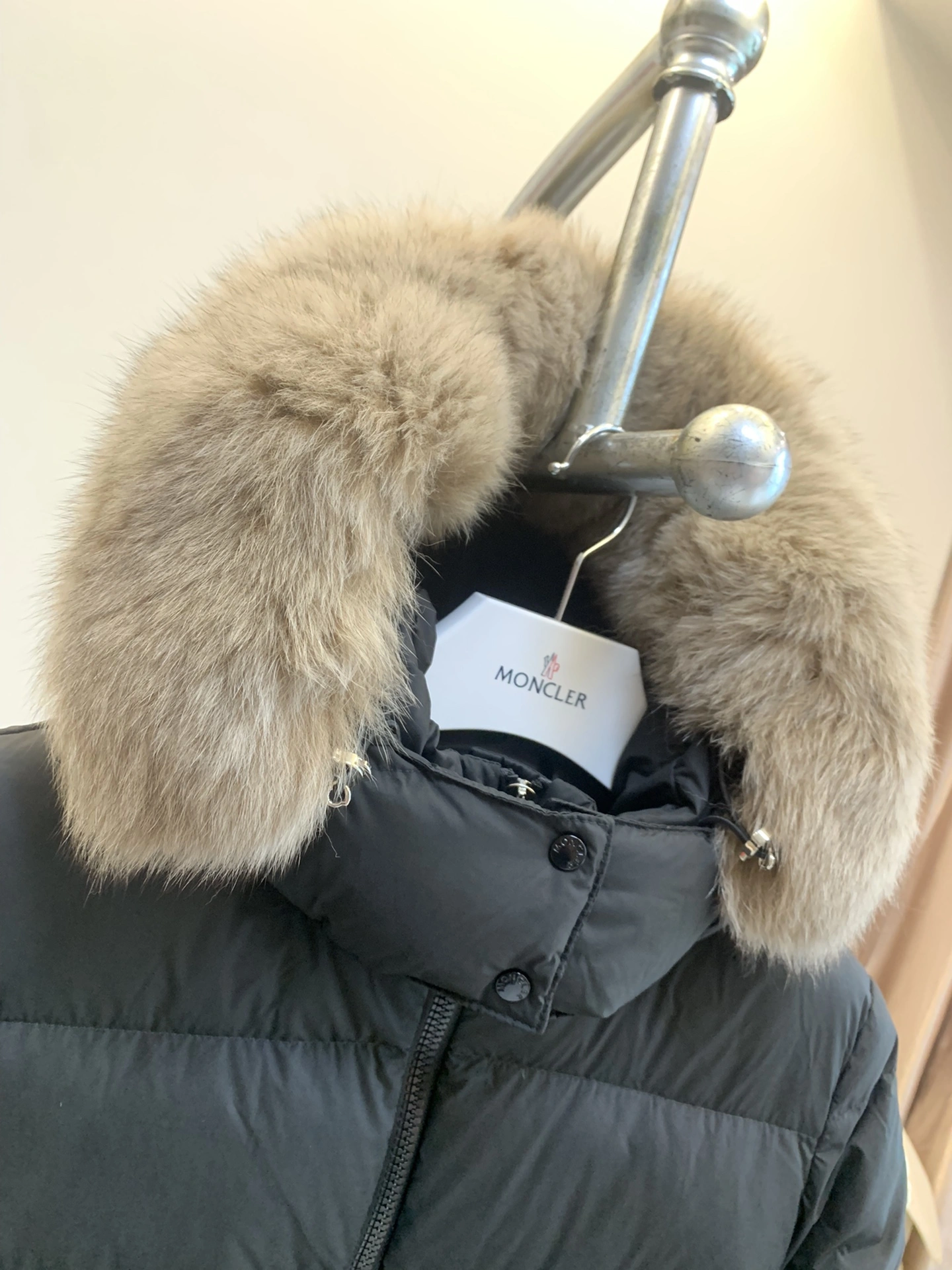 Moncler Down Jackets Minimalist 146514