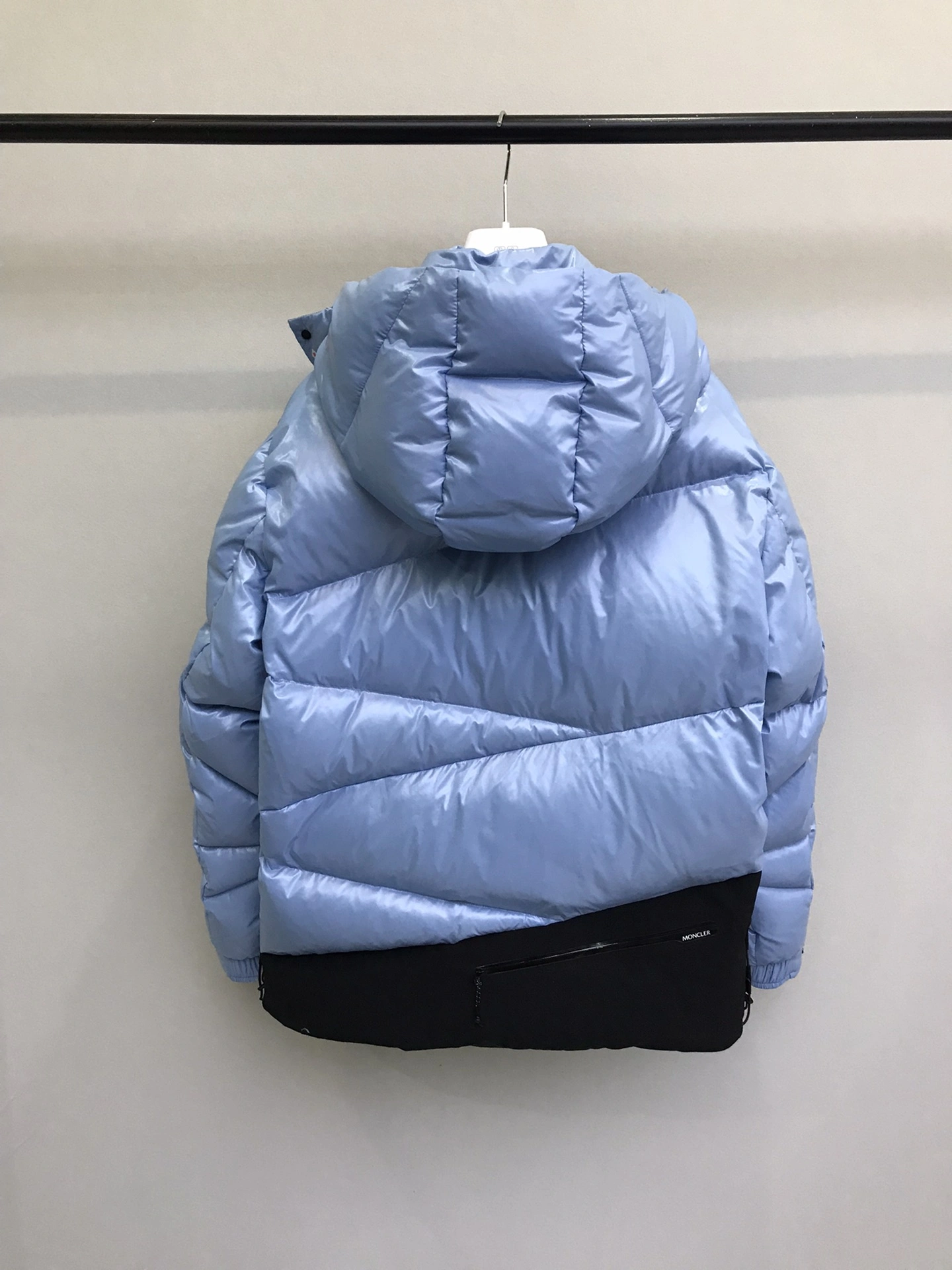 Elegant Moncler Down Jackets 146504