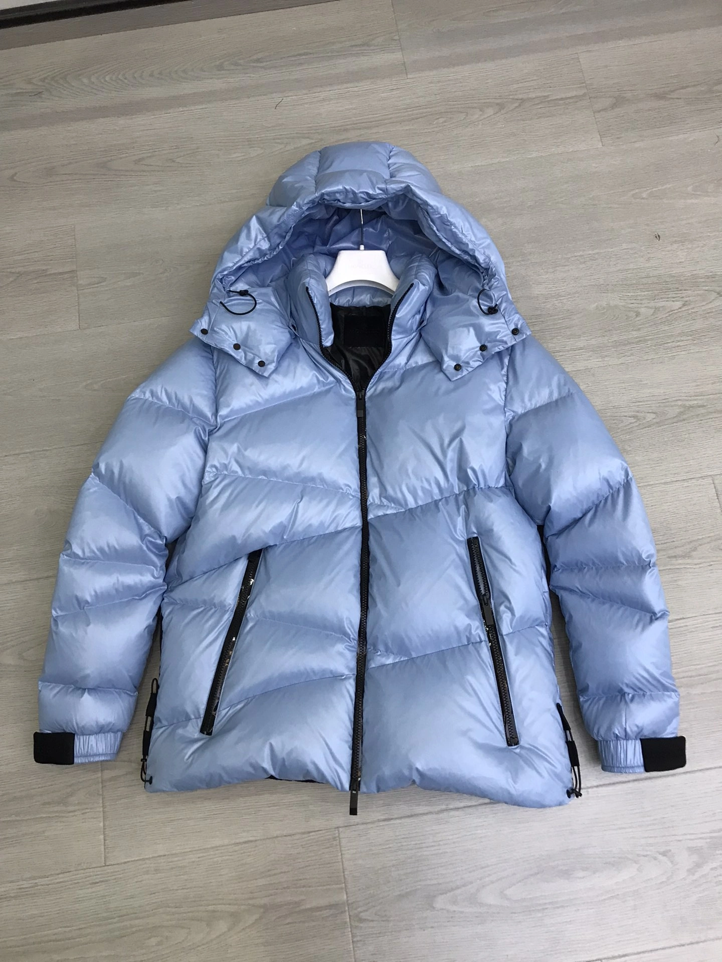 Elegant Moncler Down Jackets 146504