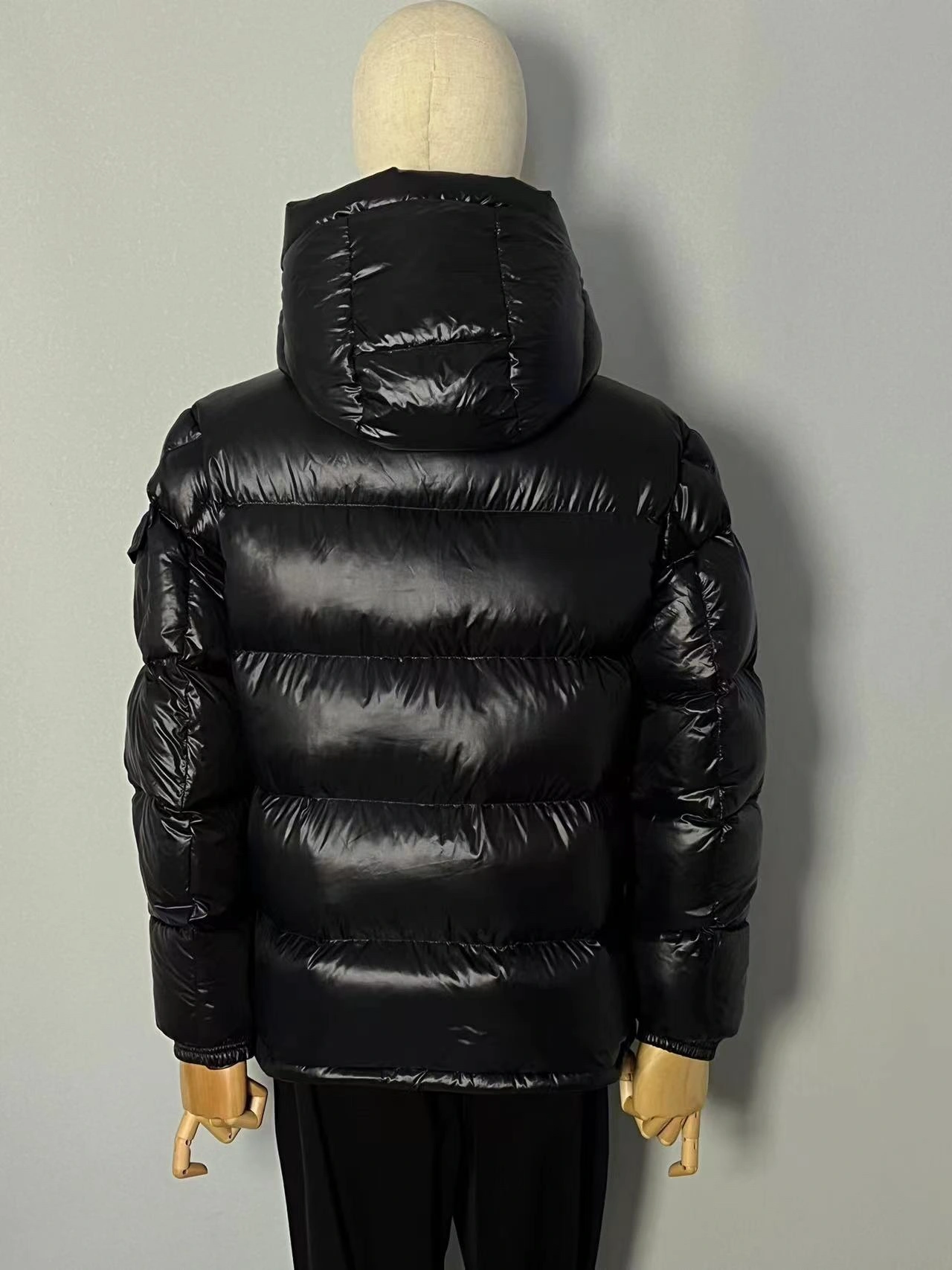 Casual Moncler Down Jackets 146498