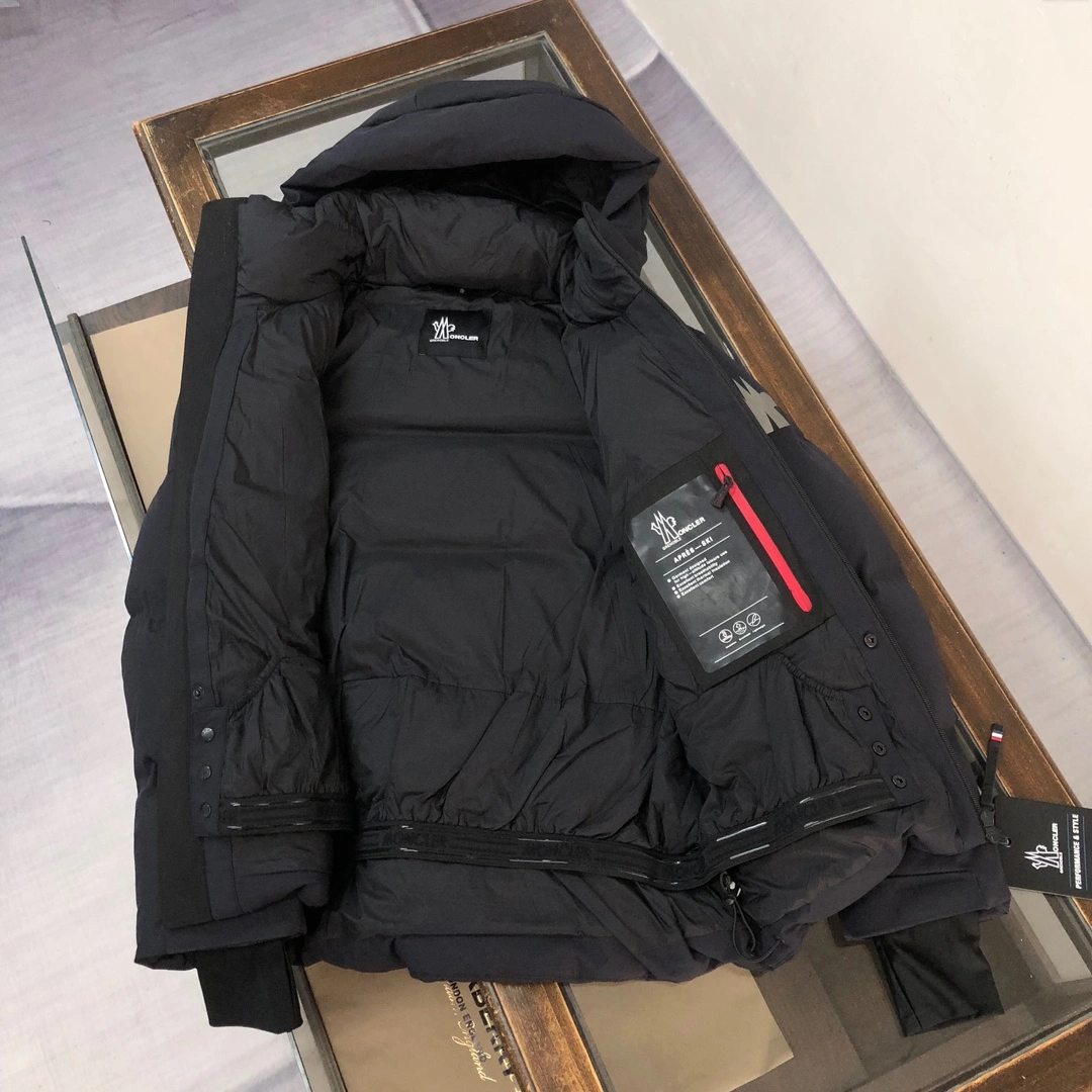 Stylish Moncler Down Jackets 146487