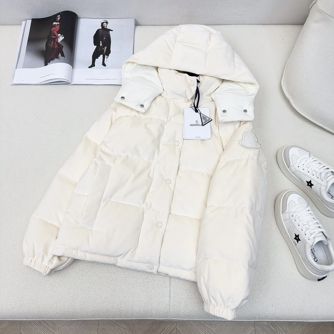 SoftTouch Moncler Down Jackets 146486