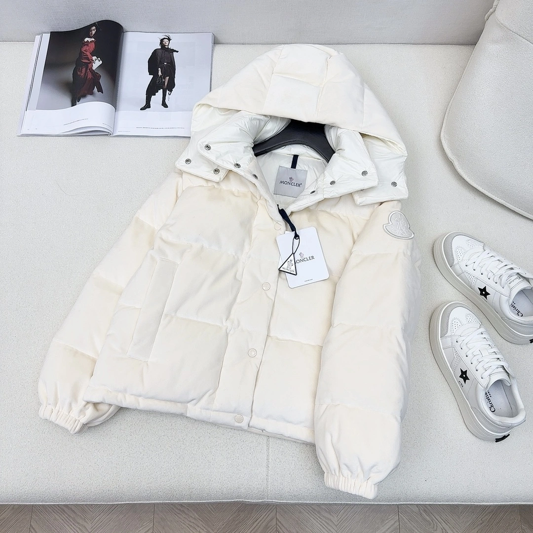 SoftTouch Moncler Down Jackets 146486